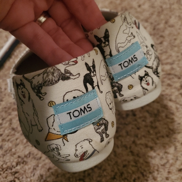 Shoes - Picture 2 of 2